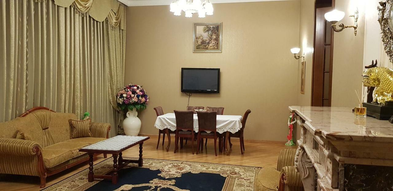 Gulluoglu Royal Suite Luxury Apartment Baku Exterior foto